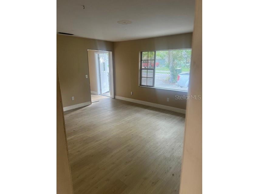 16406 Lake Byrd Drive Tampa FL 33618 TB8483947 image2