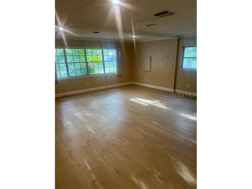 16406 Lake Byrd Drive Tampa FL 33618 TB8483947 image3