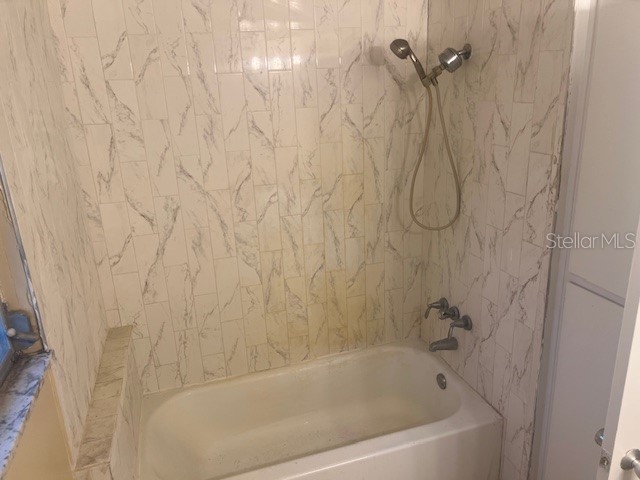 16406 Lake Byrd Drive Tampa FL 33618 TB8483947 image9