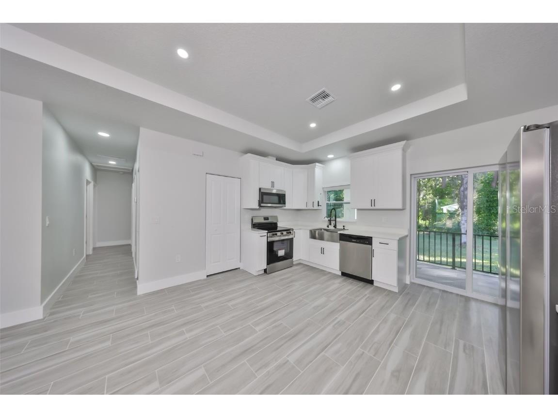 16407 Lake Byrd Drive Tampa FL 33618 TB8445769 image31