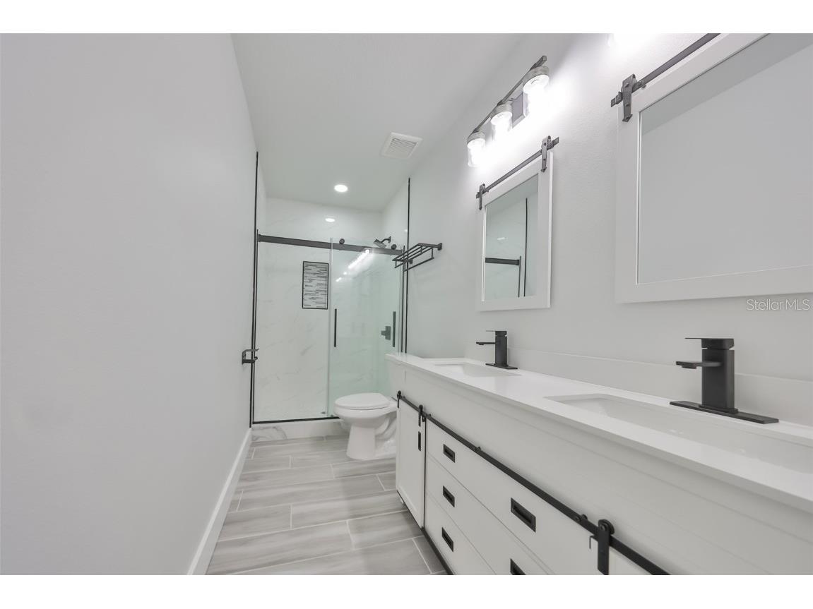 16407 Lake Byrd Drive Tampa FL 33618 TB8445769 image43