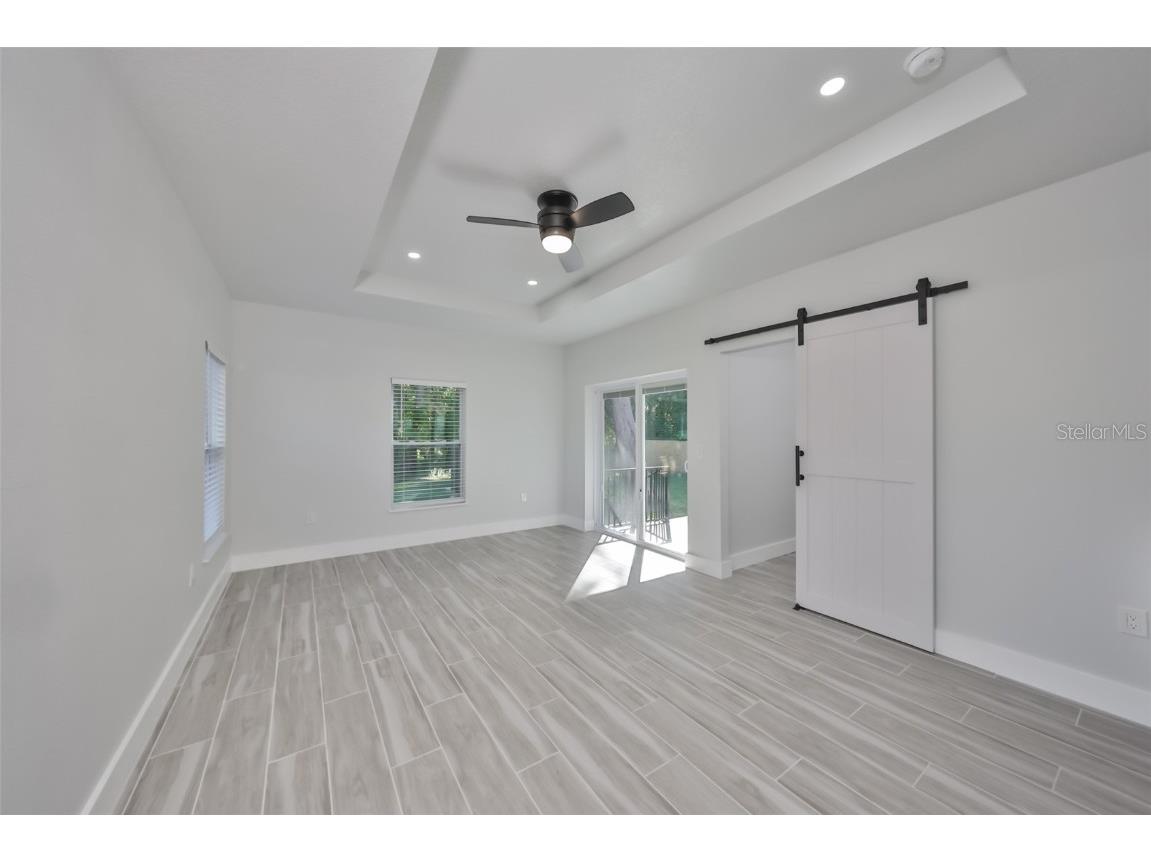 16407 Lake Byrd Drive Tampa FL 33618 TB8445769 image45