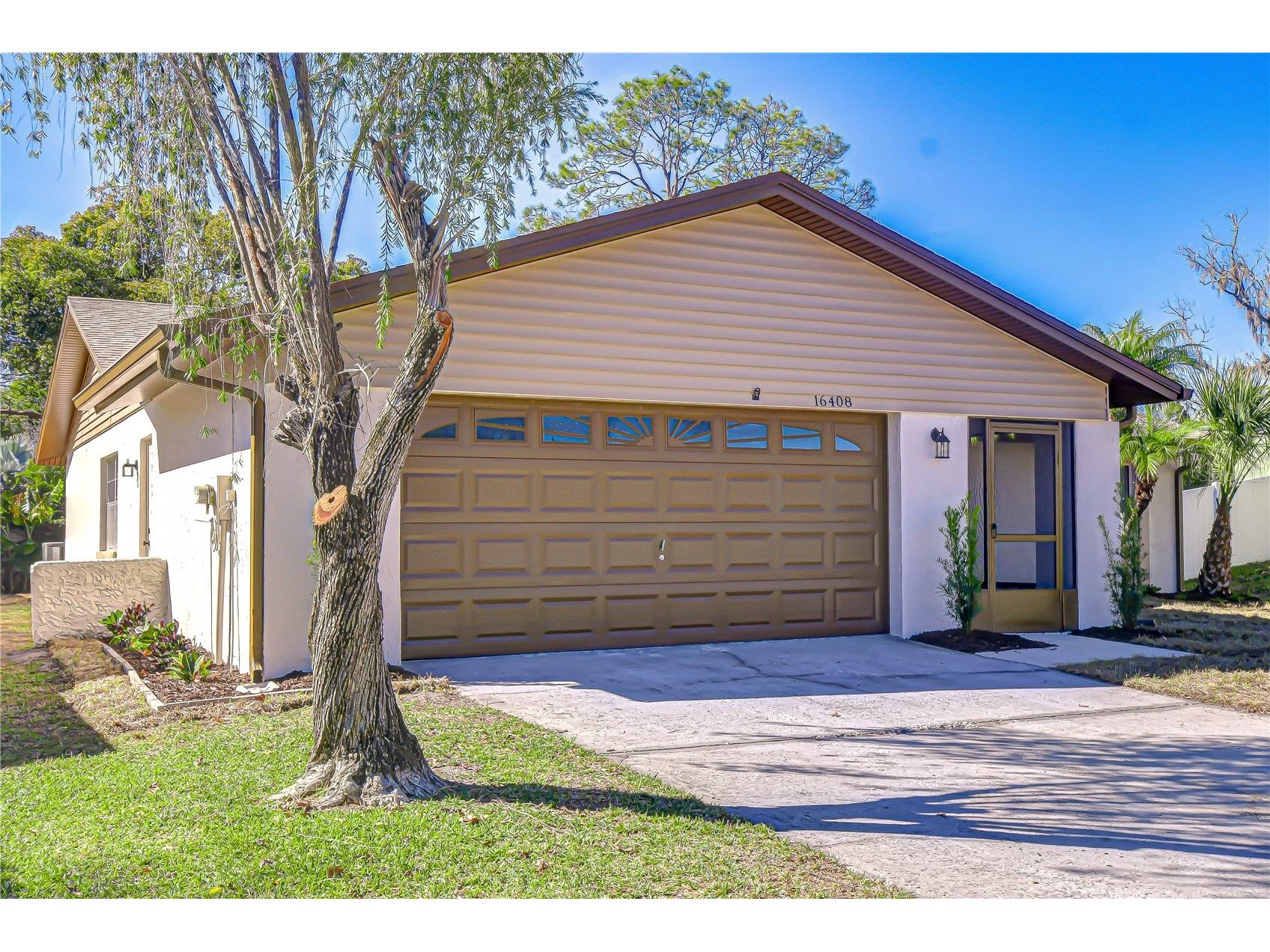 16408 Norwood Drive Tampa FL 33624 TB8469251 image1
