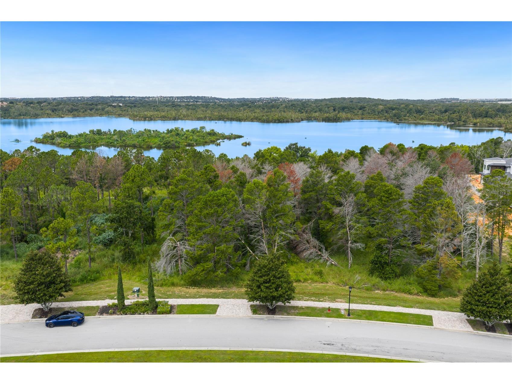 16409 Pendio Drive Montverde FL 34756 - LAKE APOPKA G5107902 image1