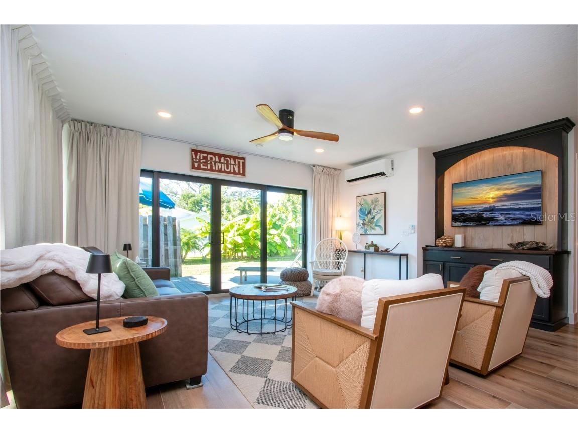 1641 Memory Lane Sarasota FL 34231 A4671198 image11