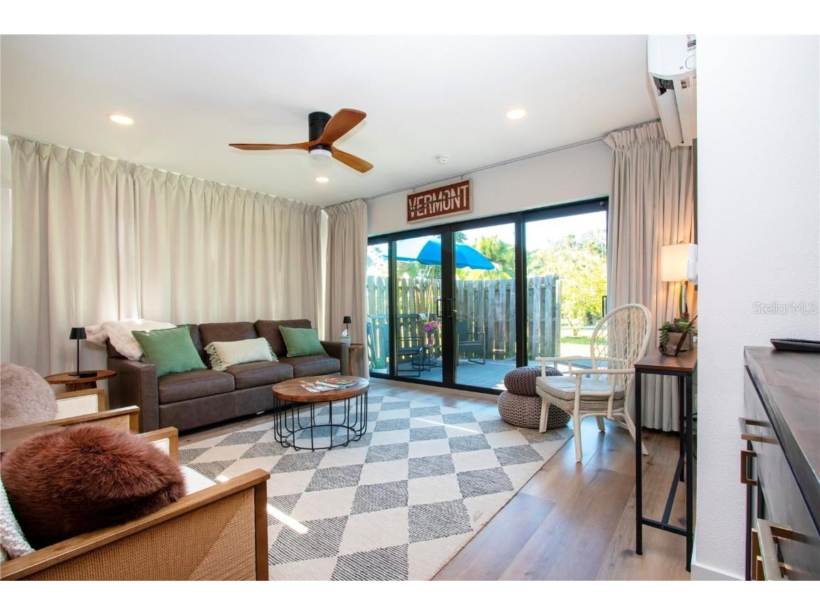 1641 Memory Lane Sarasota FL 34231 A4671198 image13