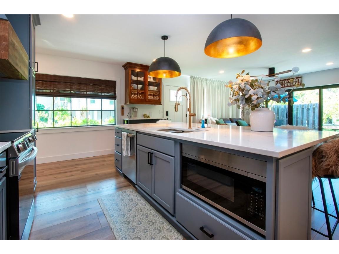 1641 Memory Lane Sarasota FL 34231 A4671198 image31