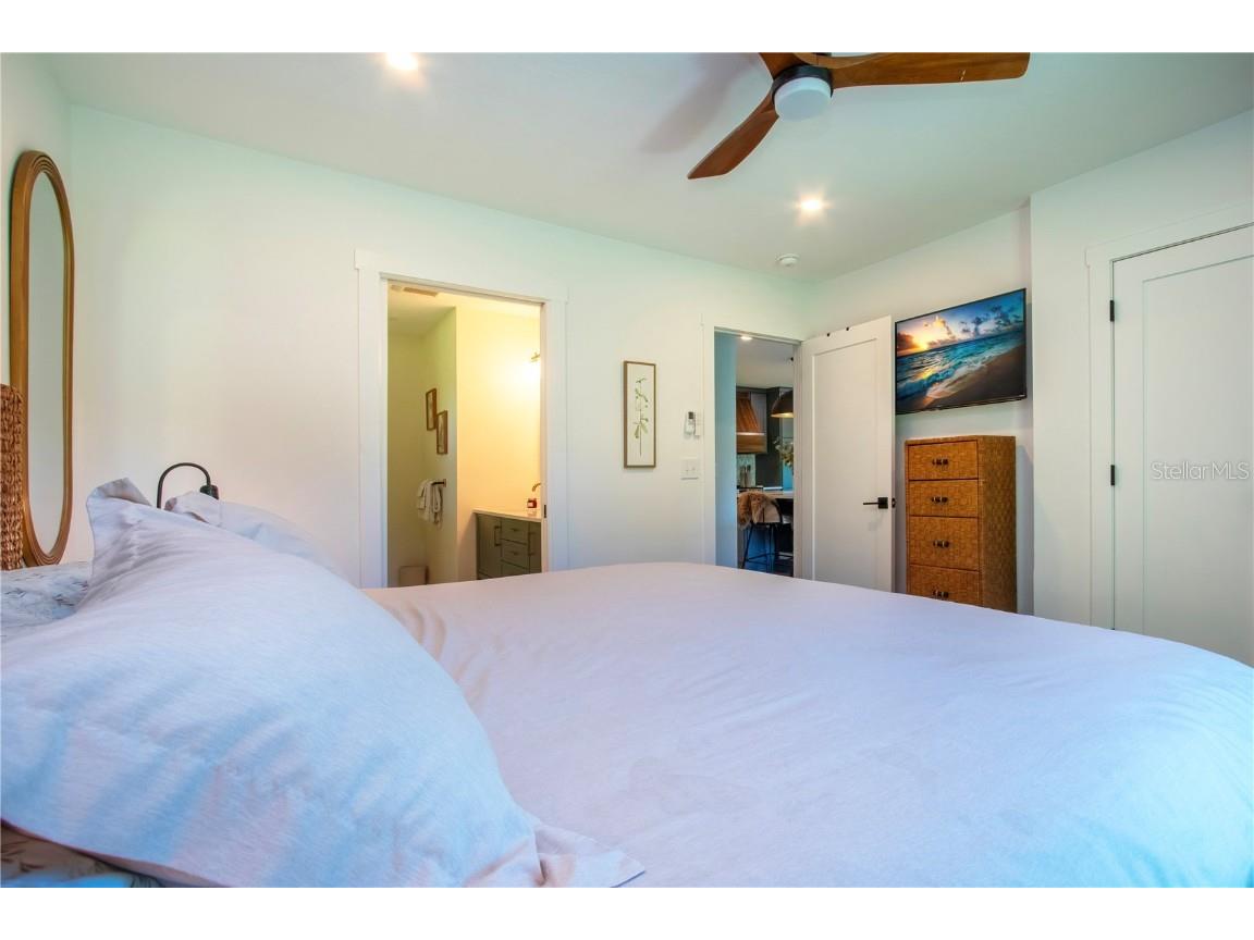 1641 Memory Lane Sarasota FL 34231 A4671198 image45