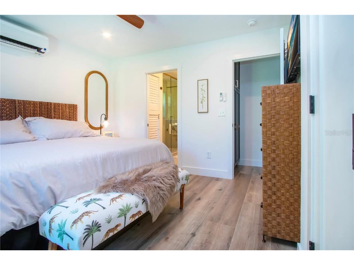 1641 Memory Lane Sarasota FL 34231 A4671198 image46