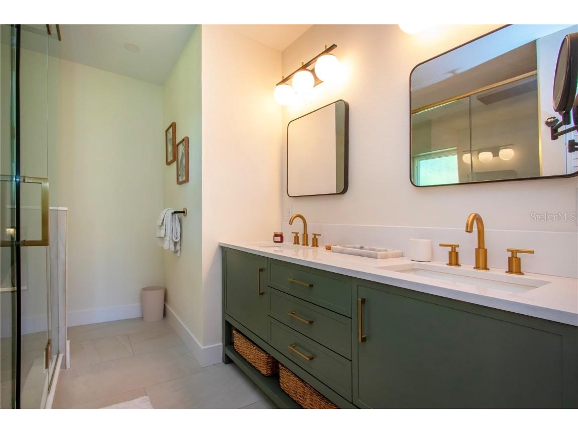 1641 Memory Lane Sarasota FL 34231 A4671198 image47