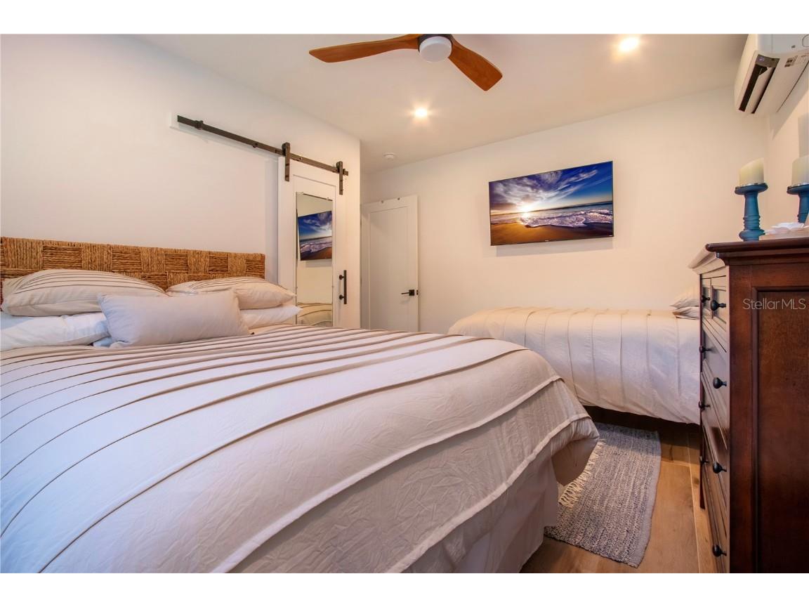 1641 Memory Lane Sarasota FL 34231 A4671198 image56