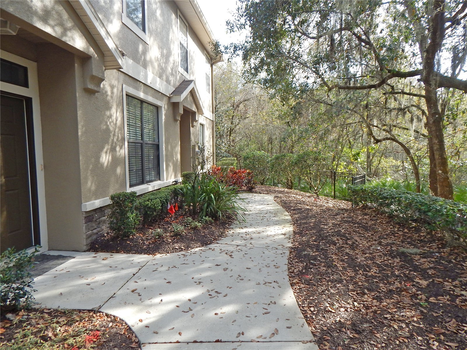 16411 Kingletridge Avenue Lithia FL 33547 TB8508782 image2