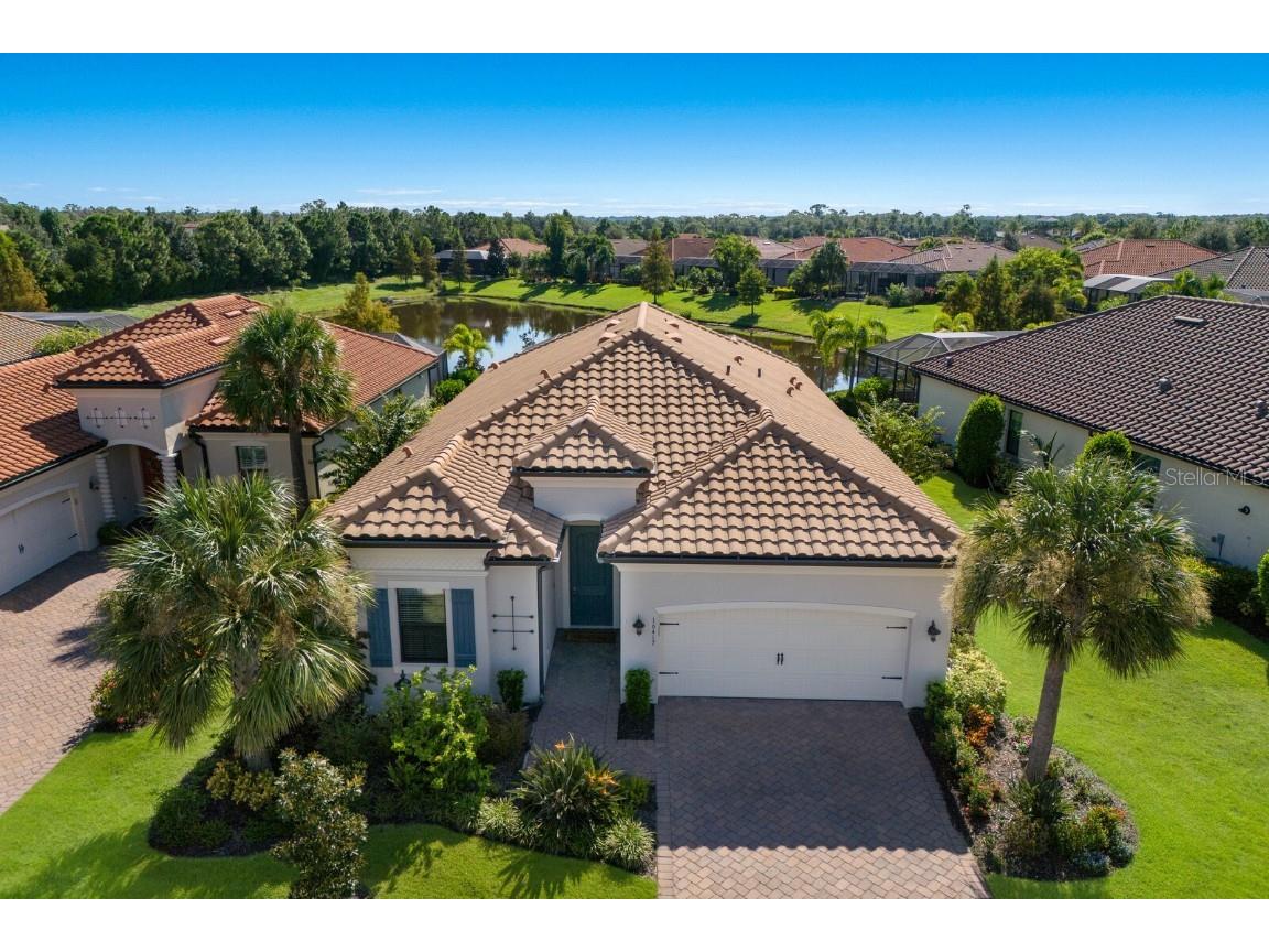 16417 Hillside Circle Bradenton FL 34202 A4624043 image1