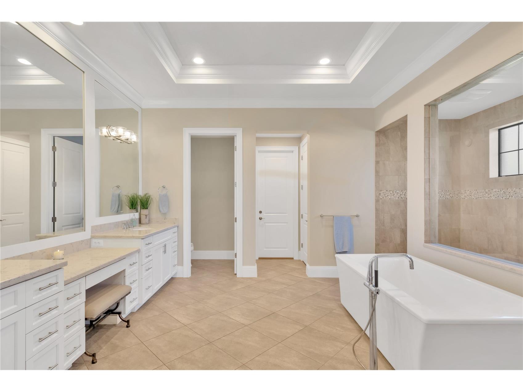 16419 Chapman Crossing Drive Lithia FL 33547 TB8495152 image14