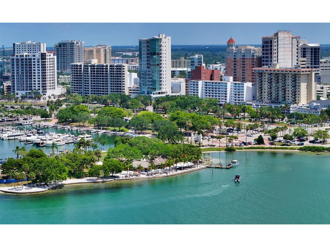 1642 Bahia Vista Street Sarasota FL 34239 A4667508 image96