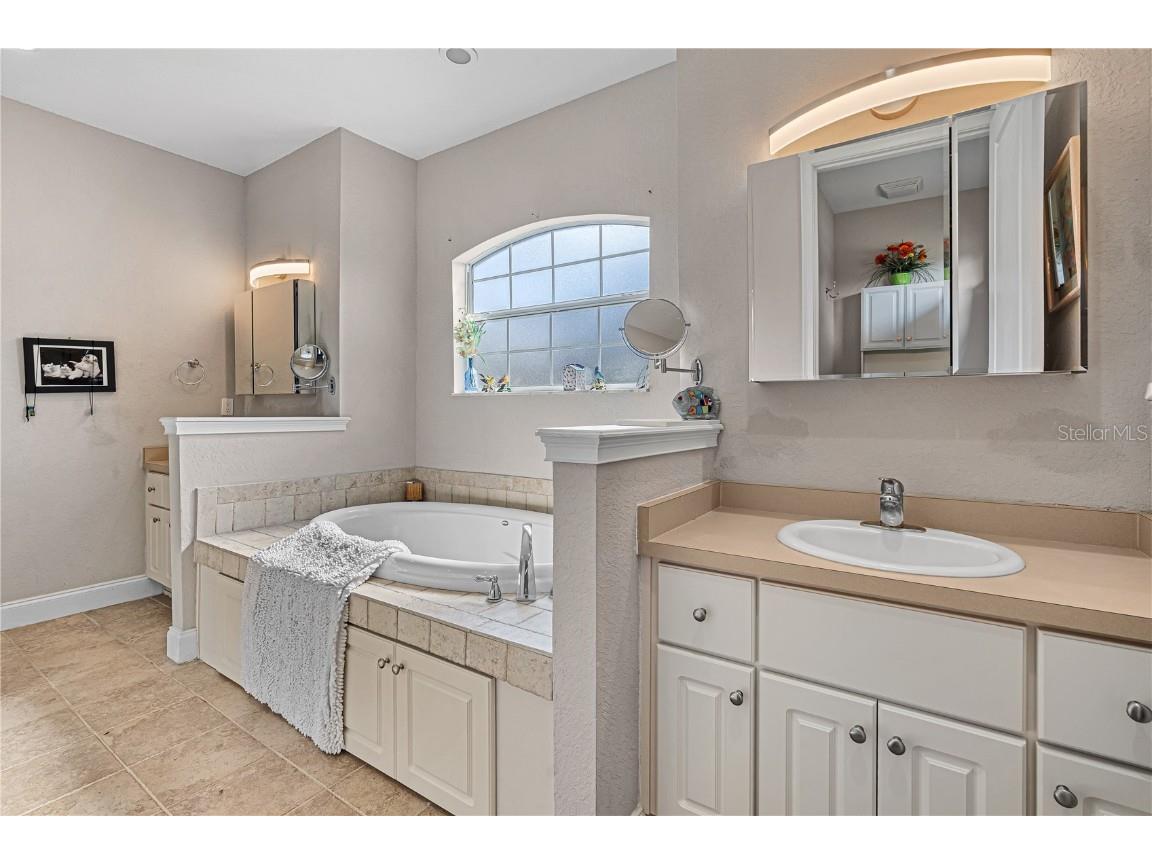 16421 W Highway 326 Morriston FL 32668 OM715266 image25