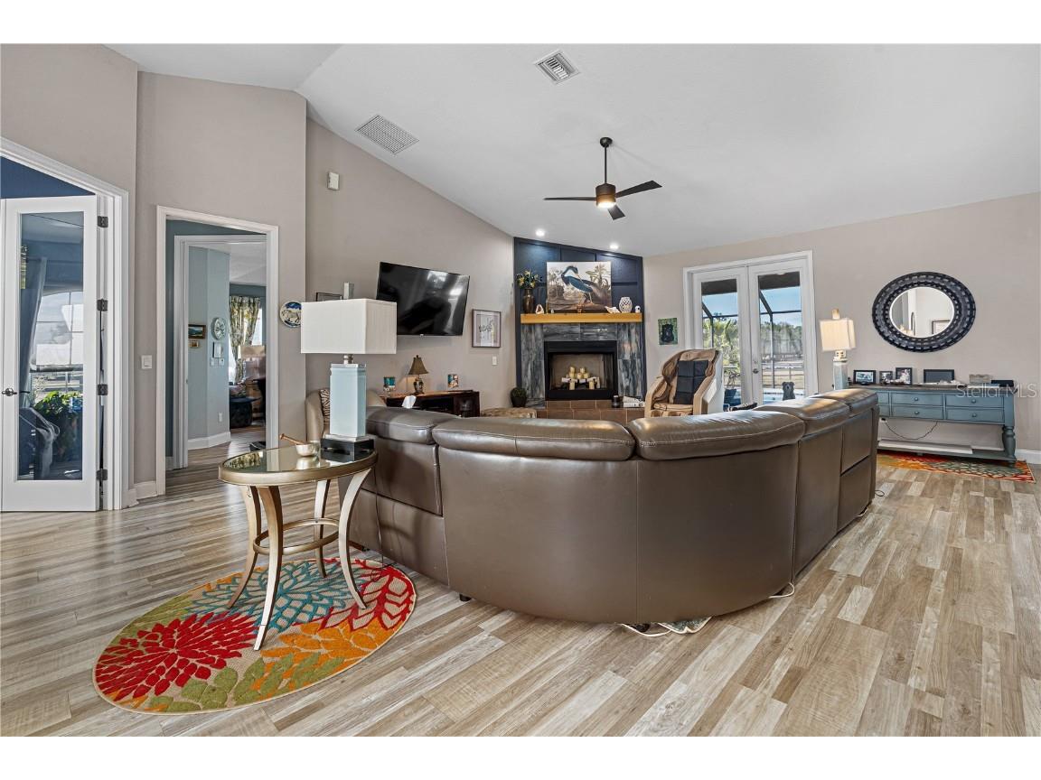 16421 W Highway 326 Morriston FL 32668 OM715266 image6