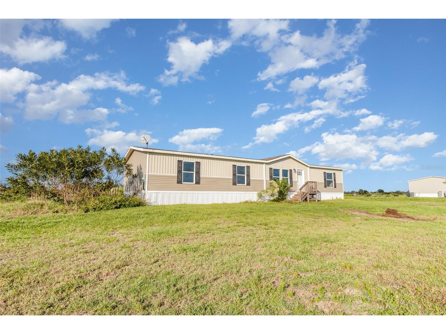 16423 NW 262nd Street Okeechobee FL 34972 TB8442858 image2