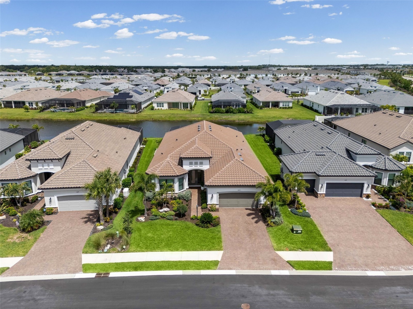 16423 Umbria Place Lakewood Ranch FL 34211 A4690436 image4