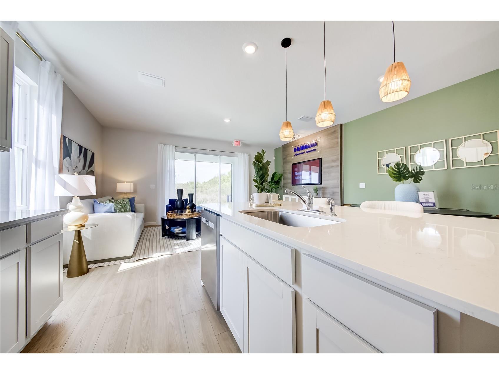 1643 East Bay Street Sarasota FL 34238 A4672731 image6