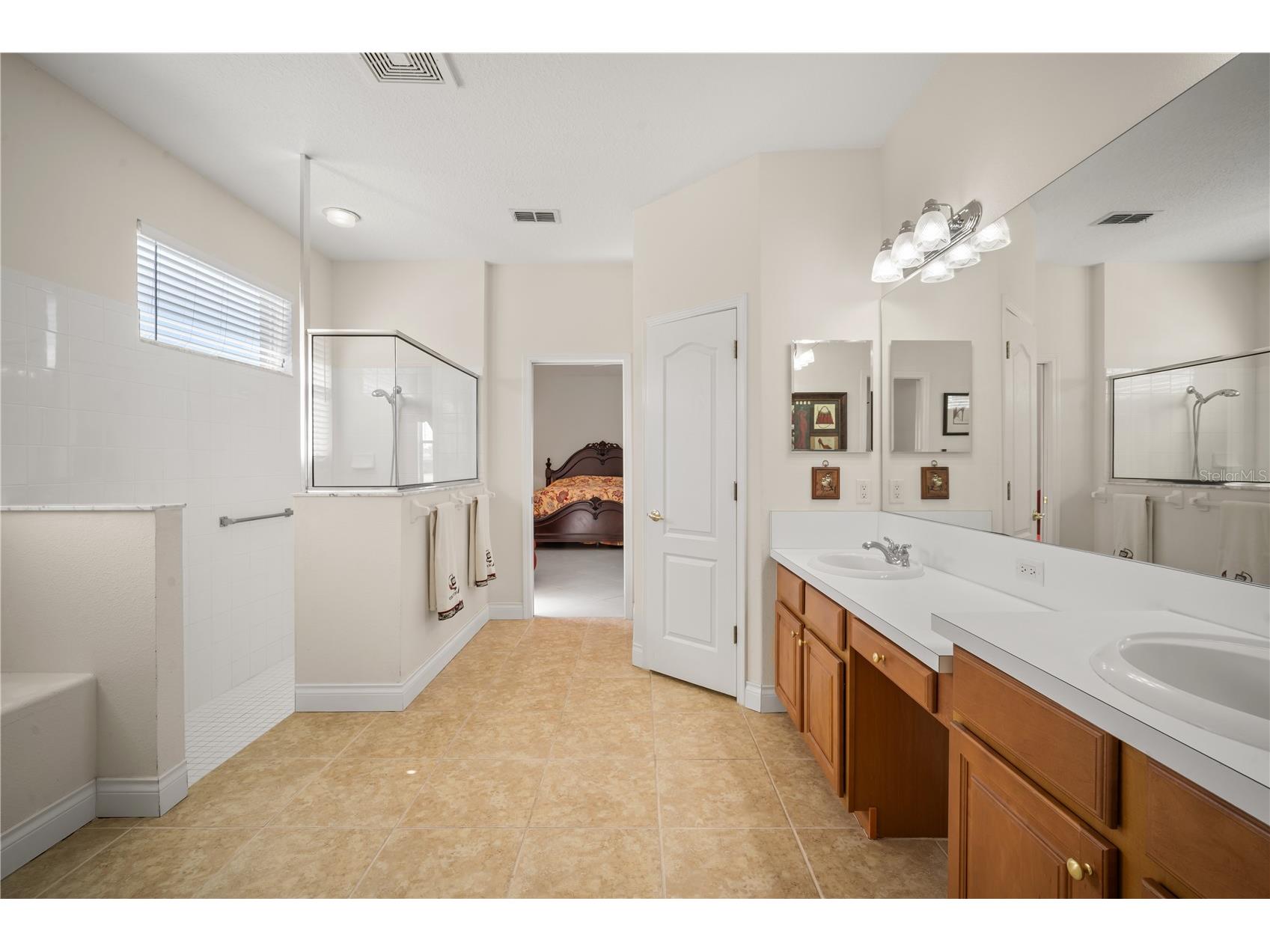 1643 Lakestone Drive Trinity FL 34655 TB8476170 image5