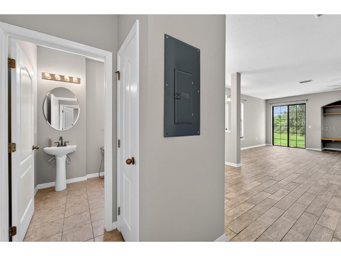 16431 Kingletridge Avenue Lithia FL 33547 TB8412625 image31