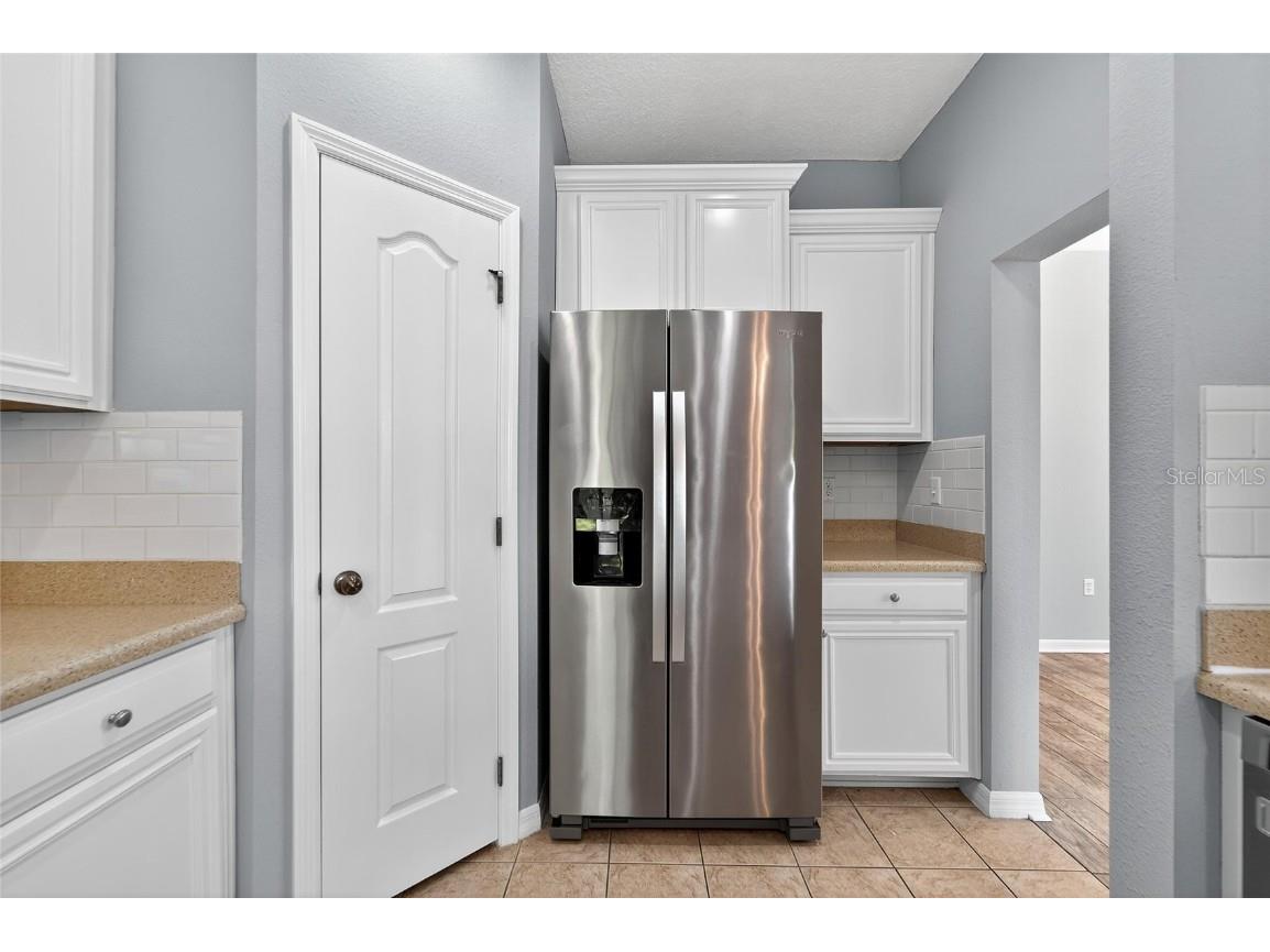 16431 Kingletridge Avenue Lithia FL 33547 TB8412625 image8