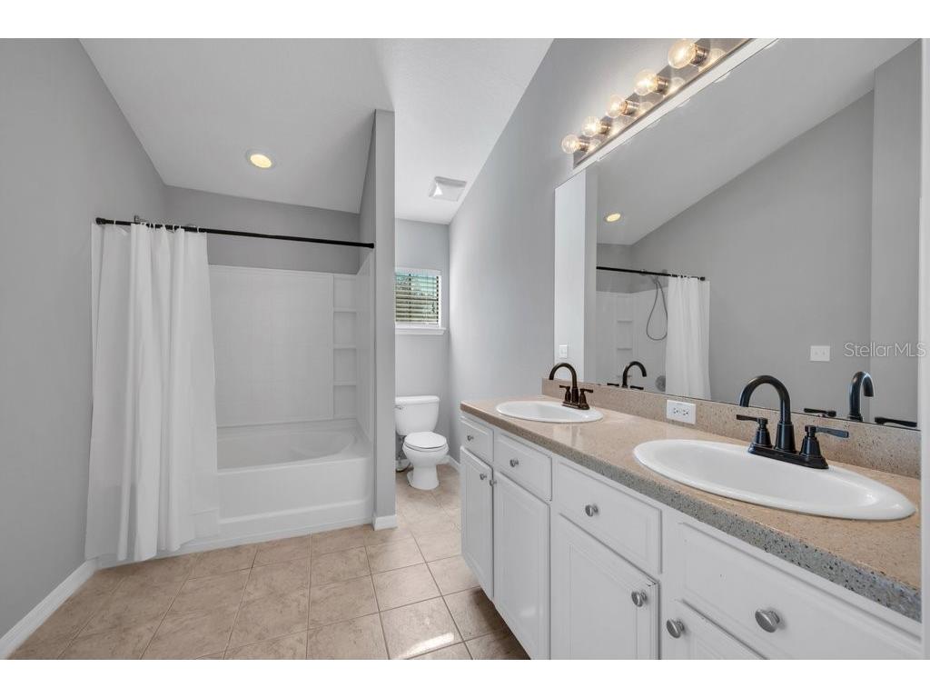 16431 Kingletridge Avenue Lithia FL 33547 TB8465011 image22