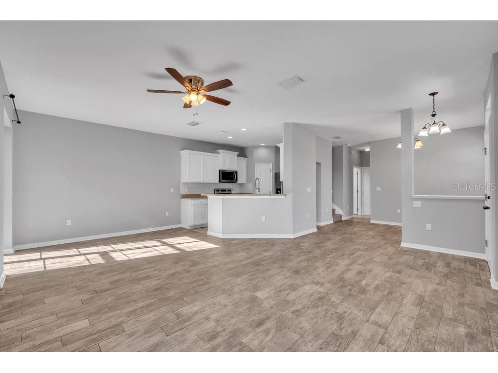 16431 Kingletridge Avenue Lithia FL 33547 TB8465011 image4