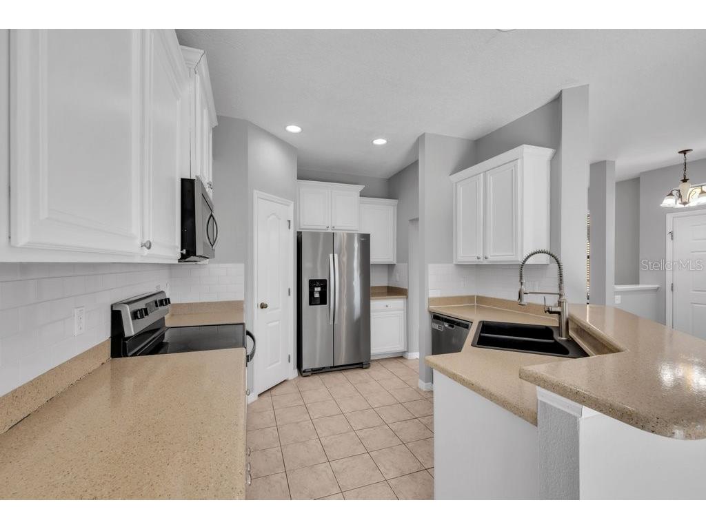 16431 Kingletridge Avenue Lithia FL 33547 TB8465011 image7