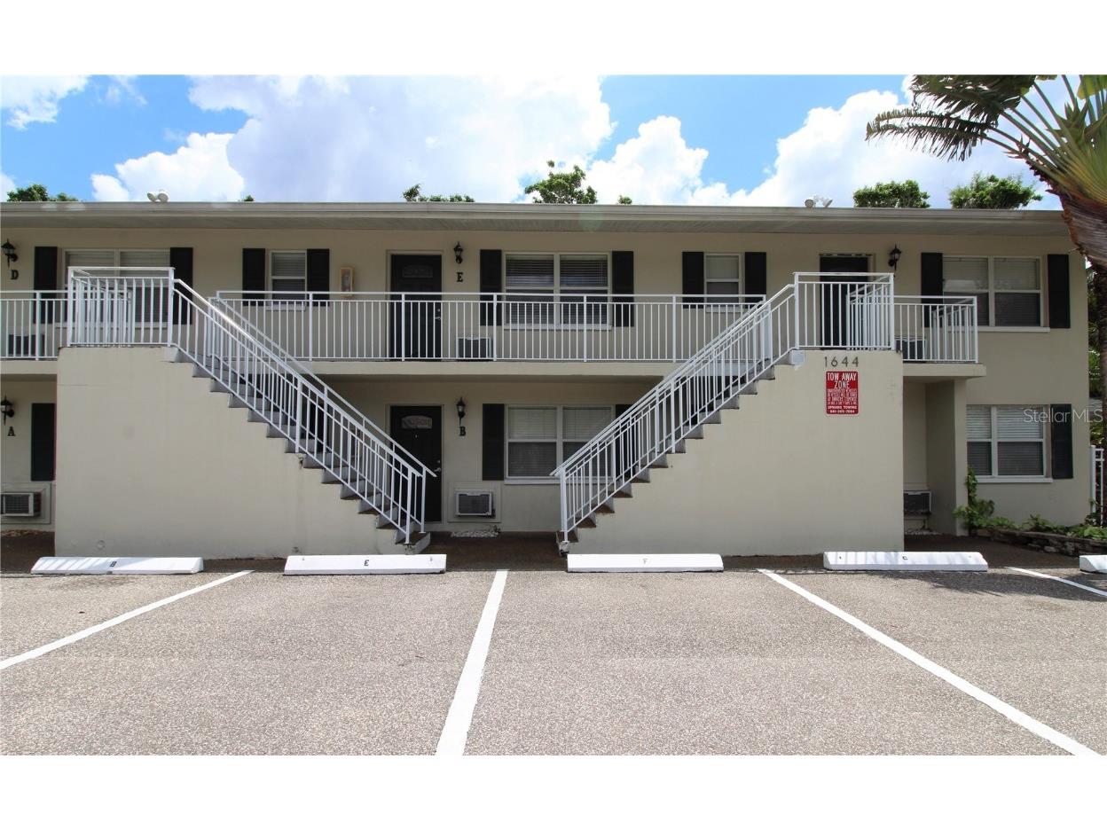 1644 Redwood Street #D Sarasota FL 34231 A4556361 image1