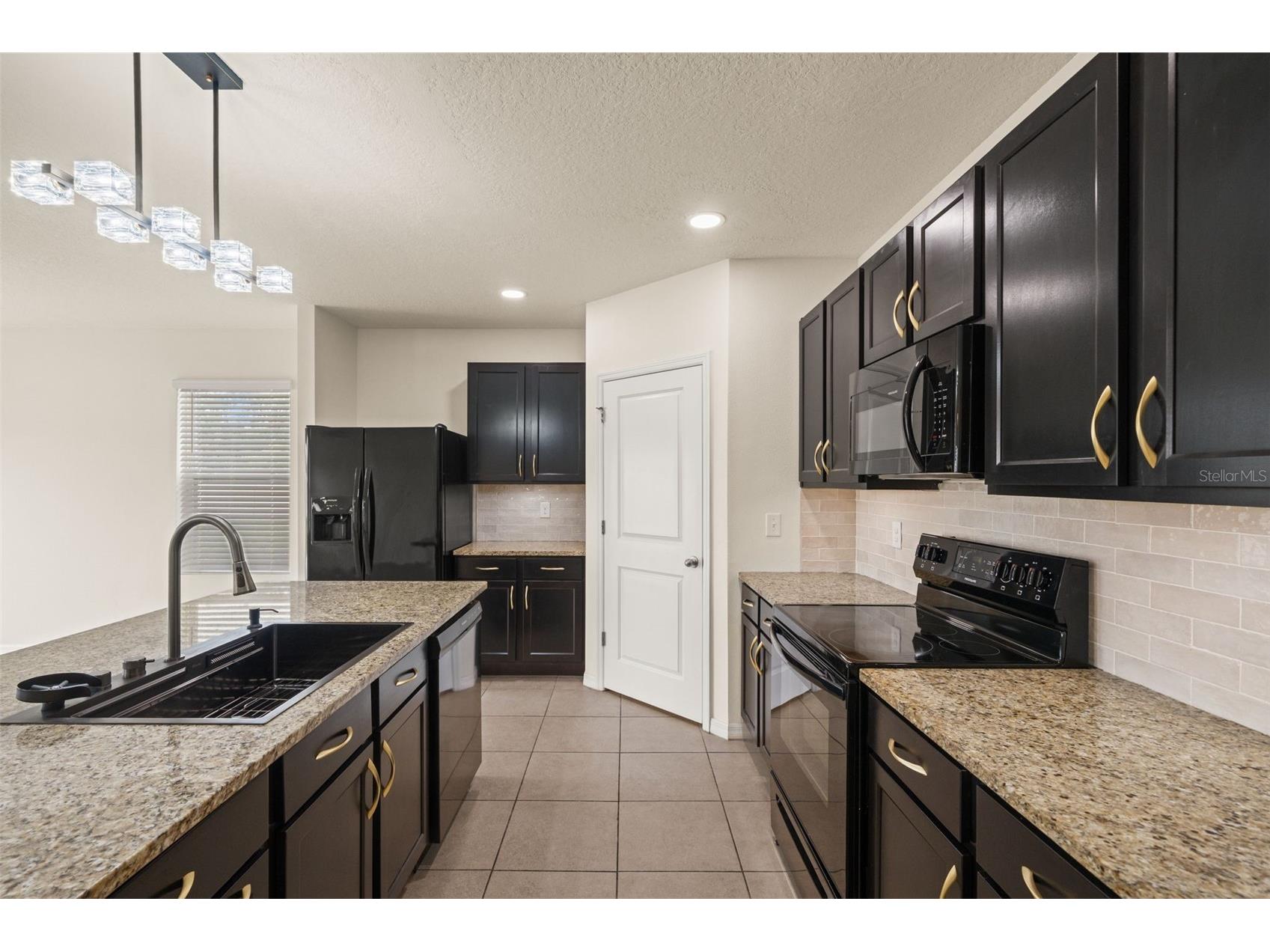 16443 Little Garden Drive Wimauma FL 33598 A4695426 image3