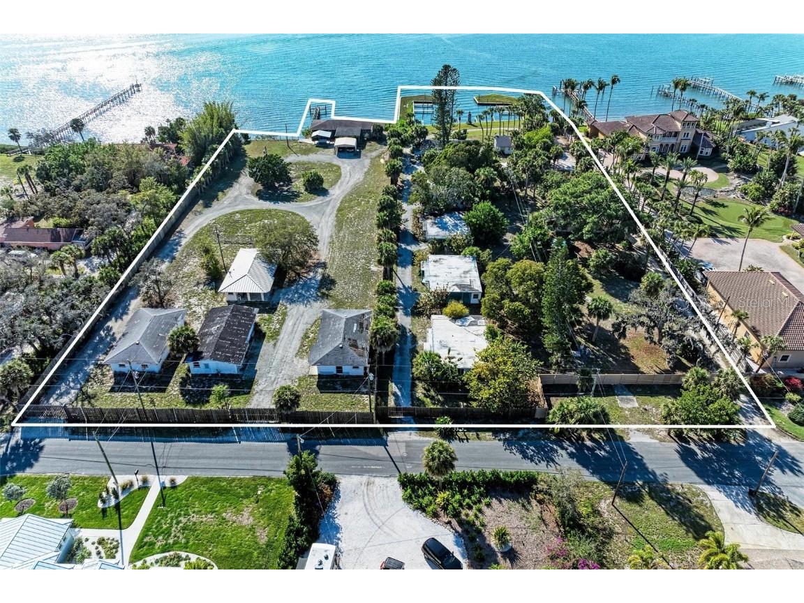 1645 & 1649 Bayshore Road Nokomis FL 34275 A4643371 image11