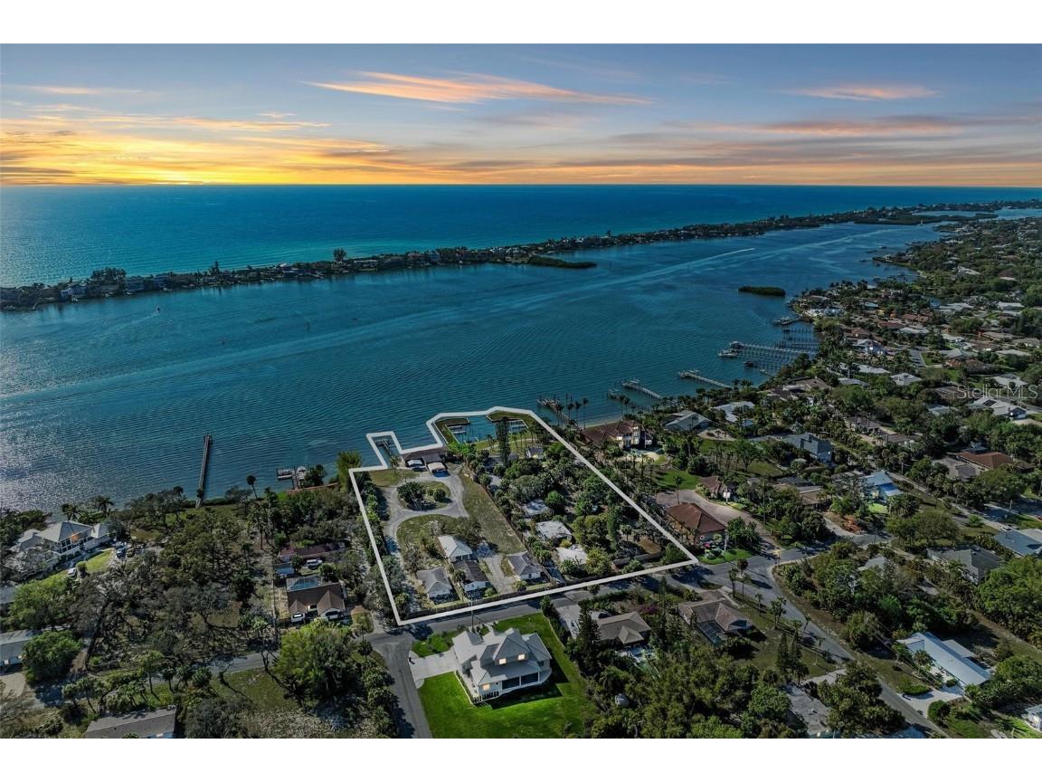 1645 & 1649 Bayshore Road Nokomis FL 34275 A4643371 image12