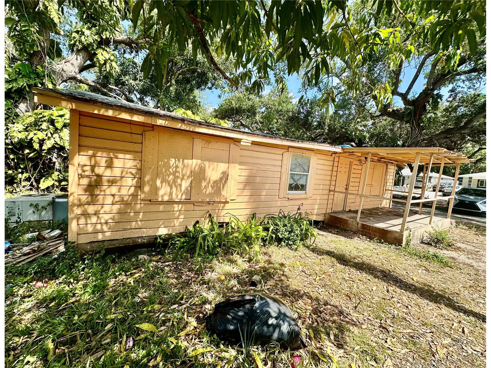 1645 23rd Street Sarasota FL 34234 A4692070 image2