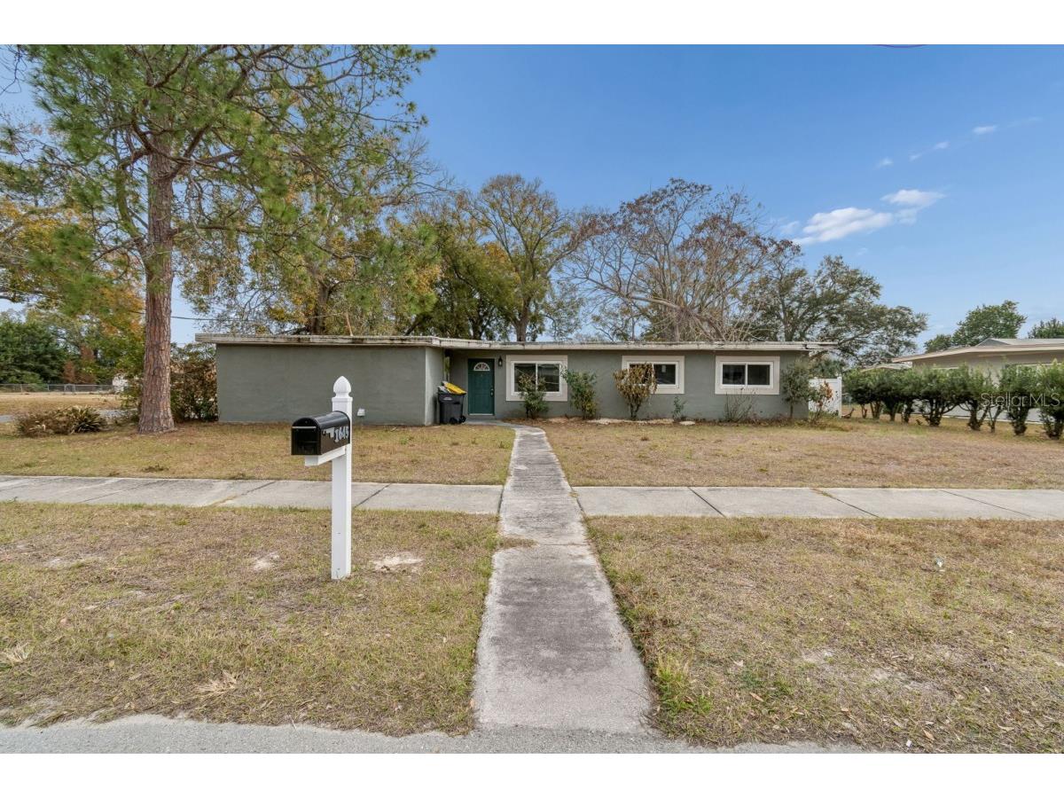 1645 Avenue C NE Winter Haven FL 33881 A4683425 image1