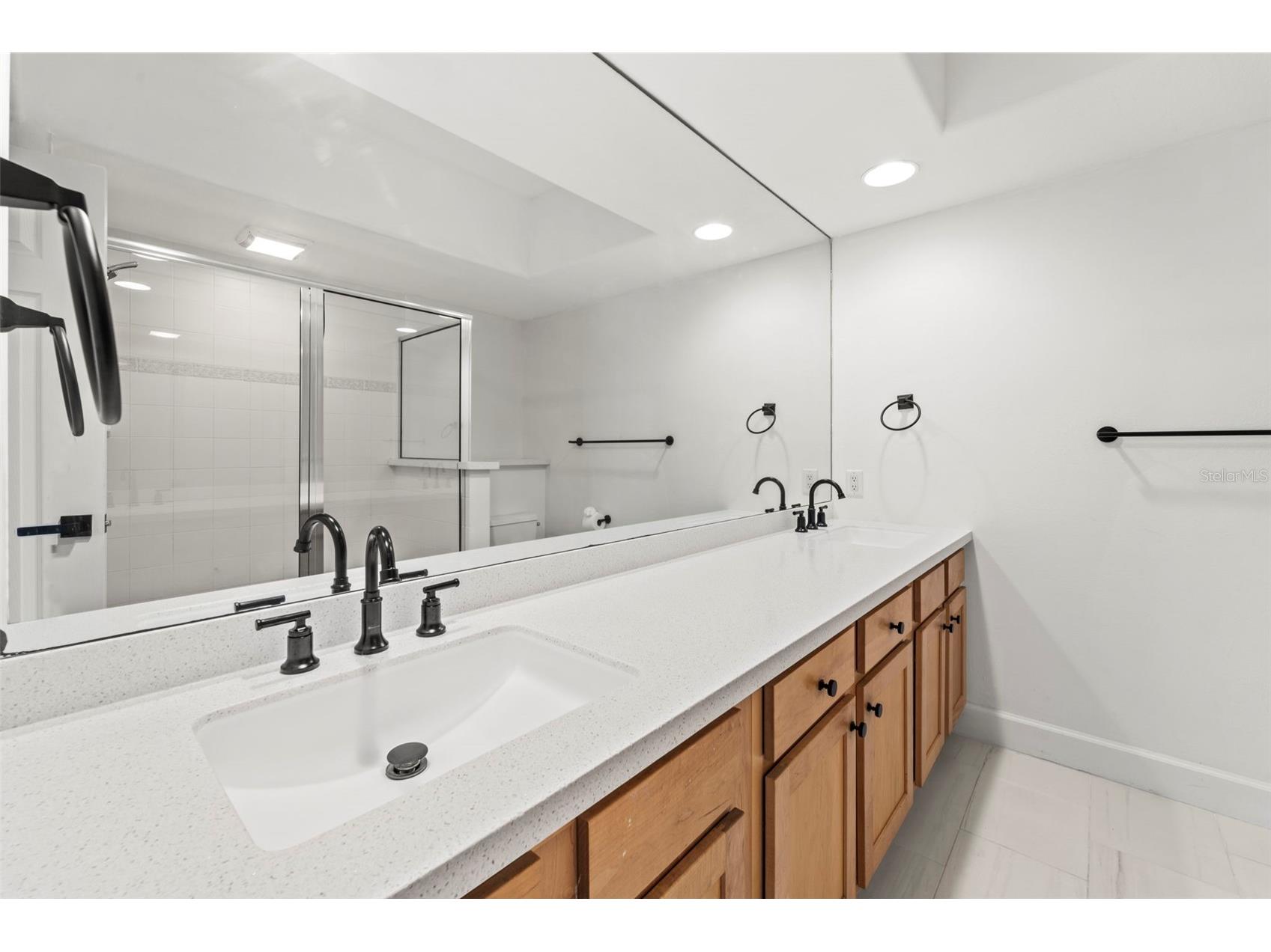 1645 Pinellas Bayway S #B2 Tierra Verde FL 33715 TB8467396 image35