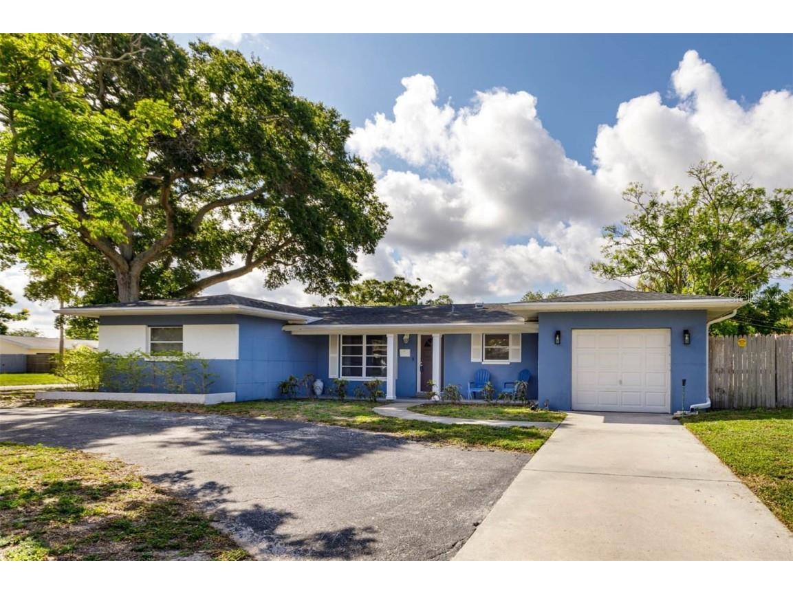 1645 Robinson Drive N Saint Petersburg FL 33710 U8203394 image1