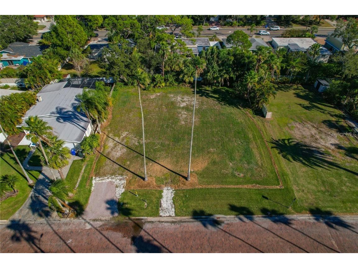 1645 Santa Barbara Drive Dunedin FL 34698 TB8449787 image11