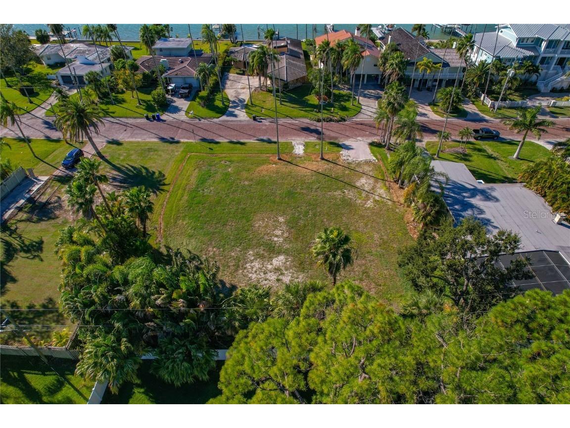 1645 Santa Barbara Drive Dunedin FL 34698 TB8449787 image15