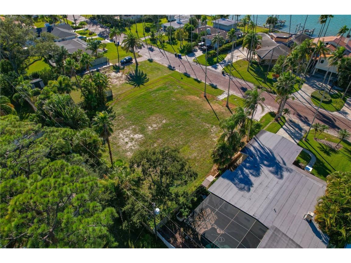 1645 Santa Barbara Drive Dunedin FL 34698 TB8449787 image16