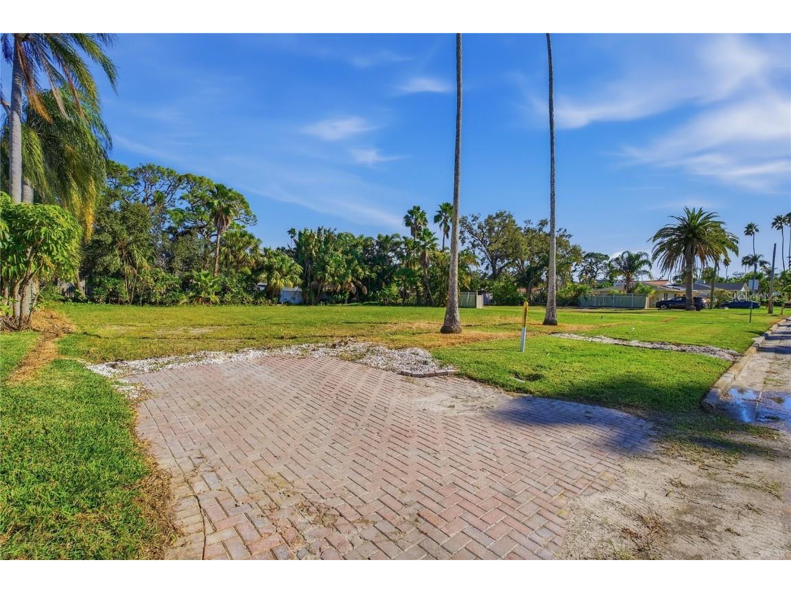 1645 Santa Barbara Drive Dunedin FL 34698 TB8449787 image22