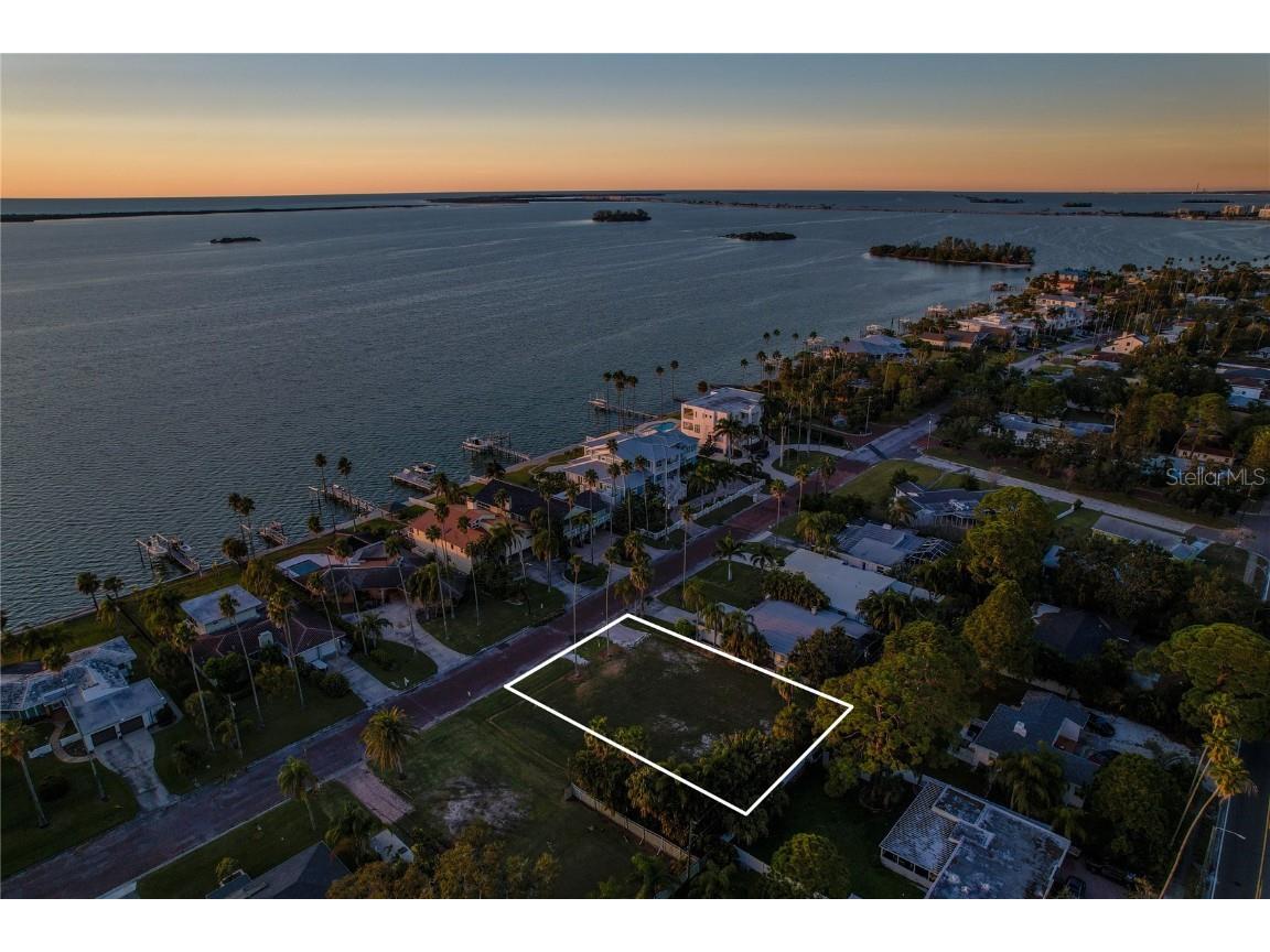 1645 Santa Barbara Drive Dunedin FL 34698 TB8449787 image5