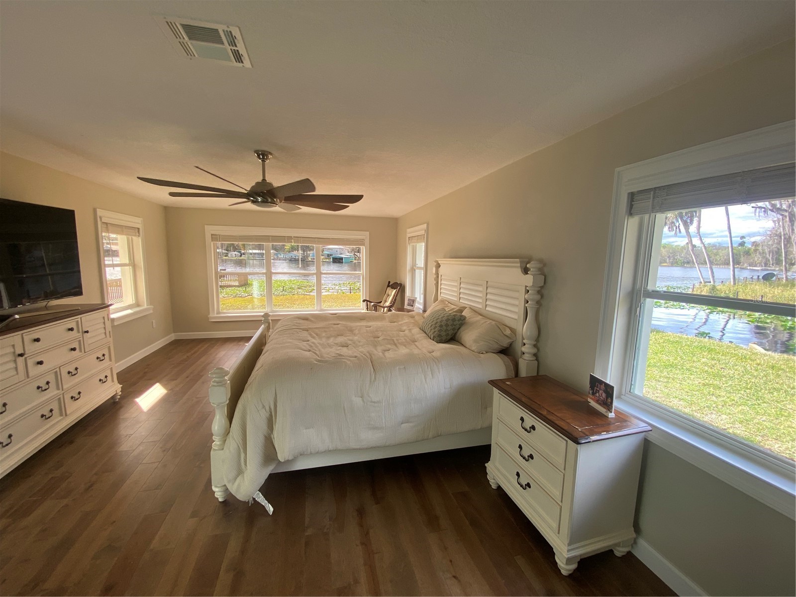 1645 Spring Garden Drive Astor FL 32102 - ST JOHN'S RIVER R4911451 image17
