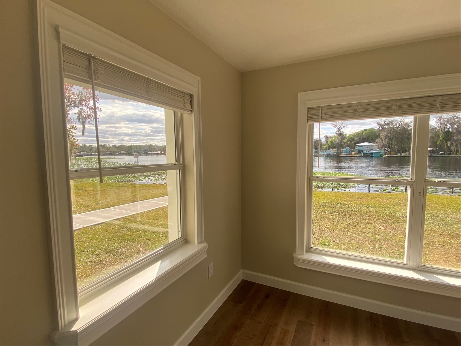 1645 Spring Garden Drive Astor FL 32102 - ST JOHN'S RIVER R4911451 image18
