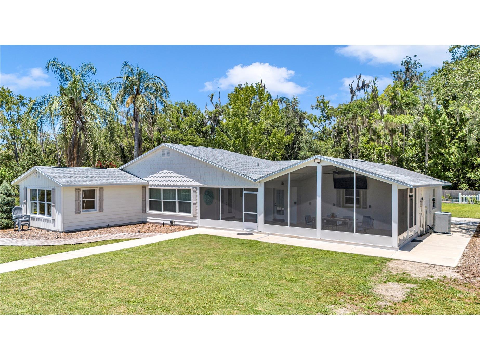 1645 Spring Garden Drive Astor FL 32102 - ST JOHN'S RIVER R4911451 image57