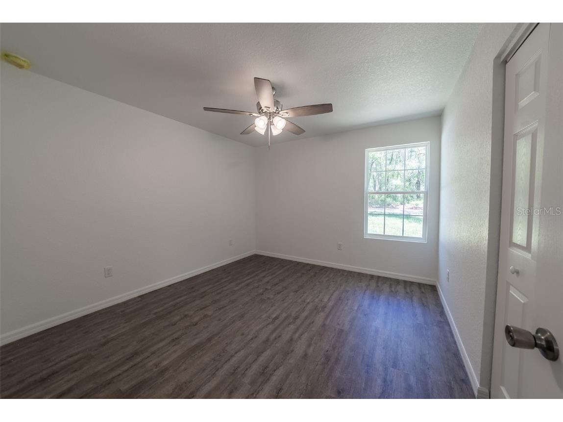 16450 SE 57th Place Ocklawaha FL 32179 OM693319 image21