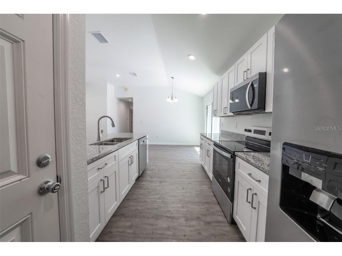 16450 SE 57th Place Ocklawaha FL 32179 OM693319 image7