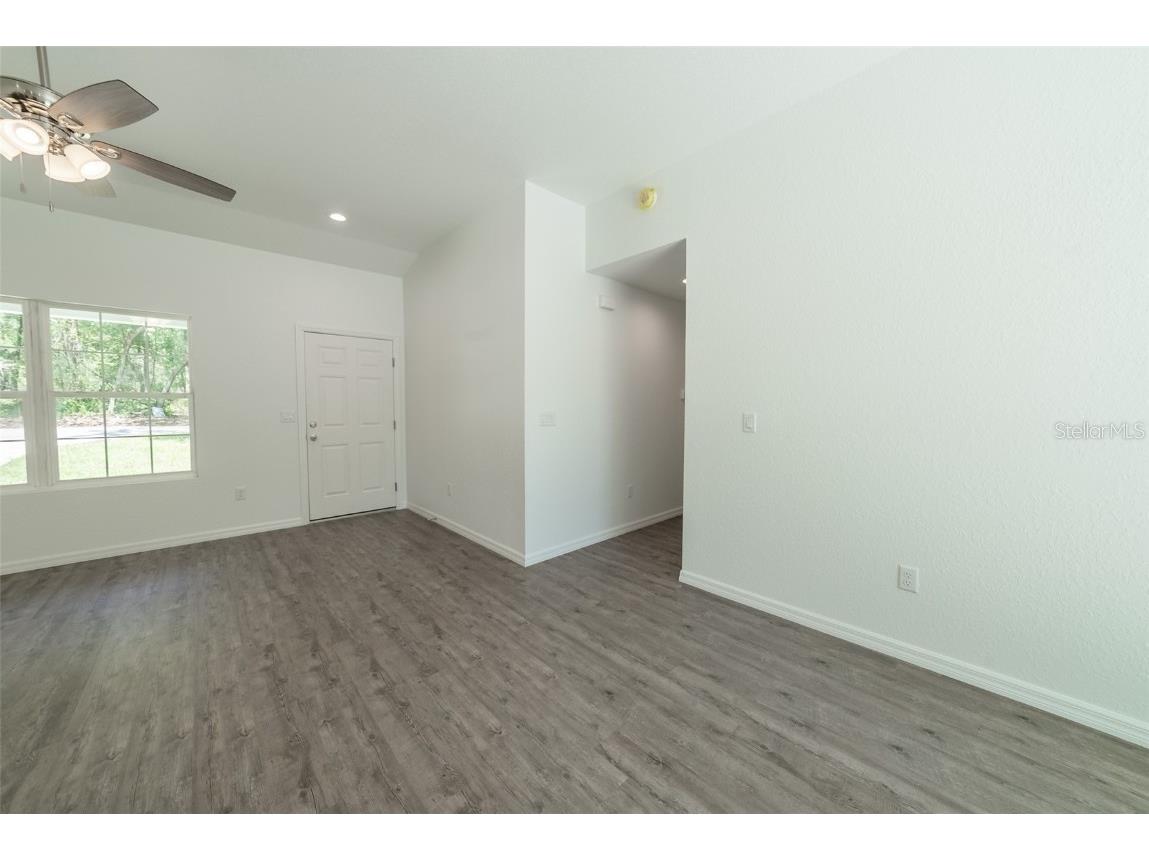 16450 SE 57th Place Ocklawaha FL 32179 OM693319 image9