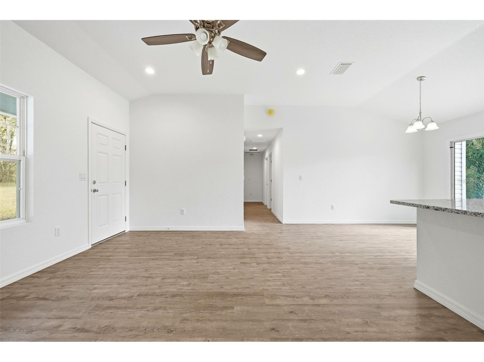 16450 SE 57th Place Ocklawaha FL 32179 OM717348 image12